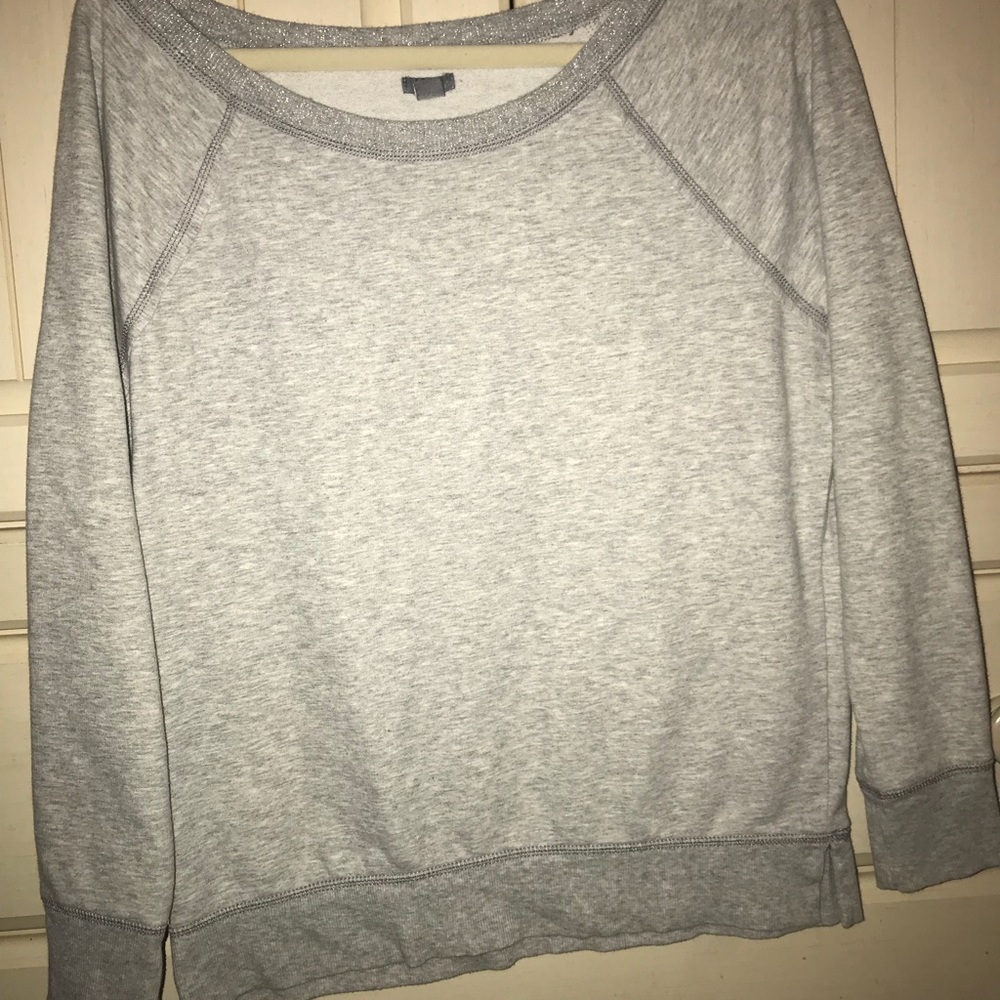 Gray sweatshirt